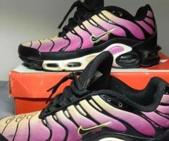 Air max tn roxo,bege